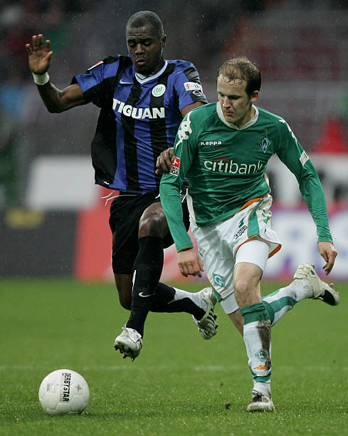 临危不乱的 临危不乱的