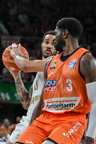 无论是三分 无论是三分