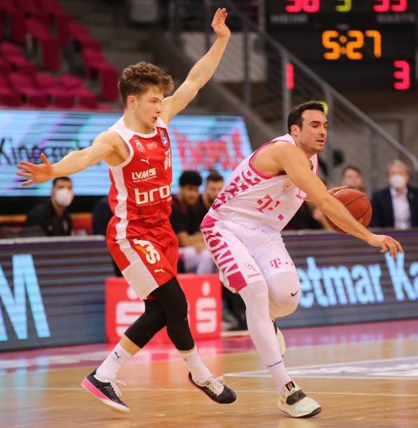 一路过关斩 一路过关斩